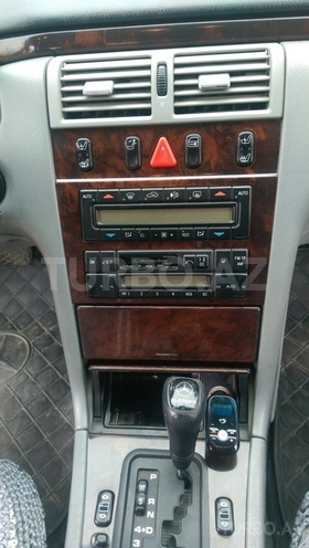 Mercedes E 230 1997, 366,000 km - 2.3 l - Bakı