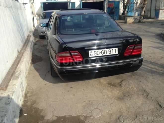 Mercedes E 230 1998, 234,000 km - 2.3 l - Bakı