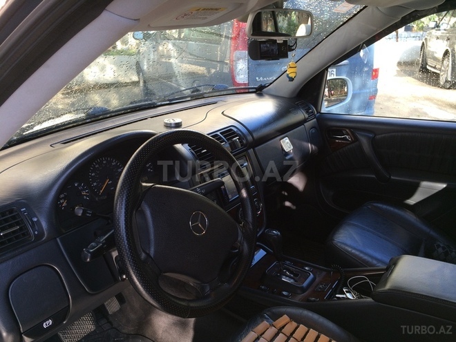 Mercedes ML 320 2003, 173,000 km - 3.2 l - Bakı