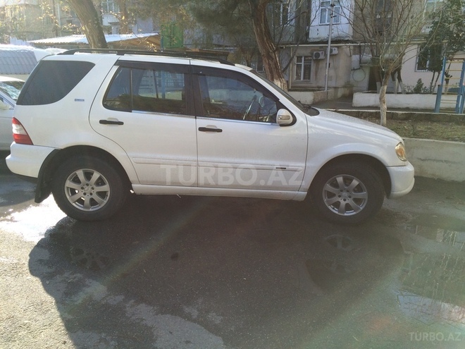 Mercedes ML 320 2003, 173,000 km - 3.2 l - Bakı