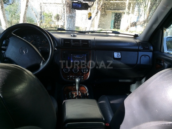 Mercedes ML 320 2003, 173,000 km - 3.2 l - Bakı