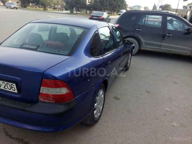 Opel Vectra 1996, 240,000 km - 1.6 l - Bakı