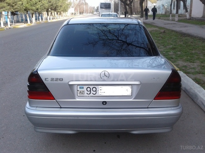 Mercedes C 220 1999, 325,000 km - 2.2 л - Sumqayıt