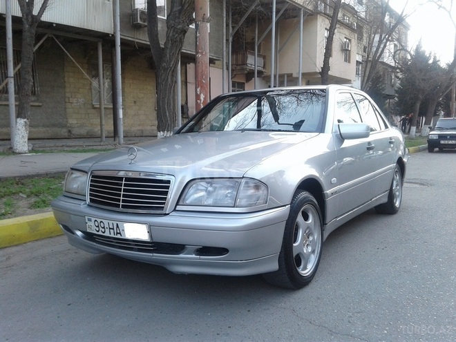 Mercedes C 220 1999, 325,000 km - 2.2 л - Sumqayıt