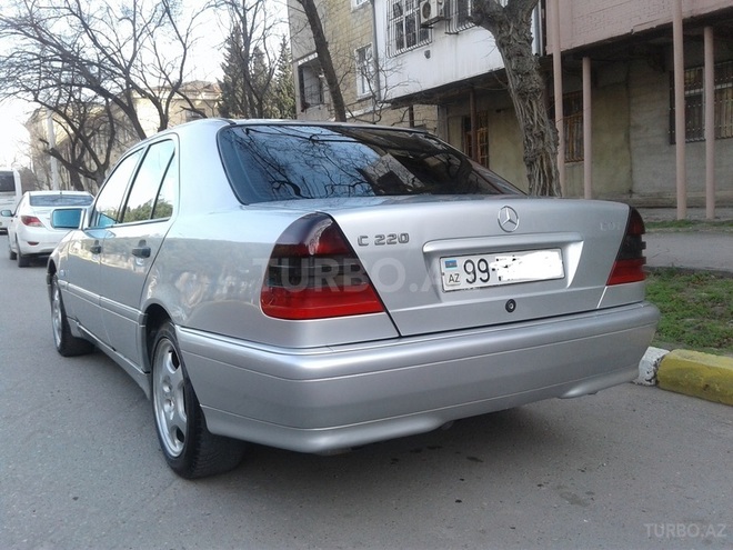Mercedes C 220 1999, 325,000 km - 2.2 л - Sumqayıt