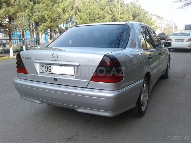 Mercedes C 220 1999, 325,000 km - 2.2 л - Sumqayıt