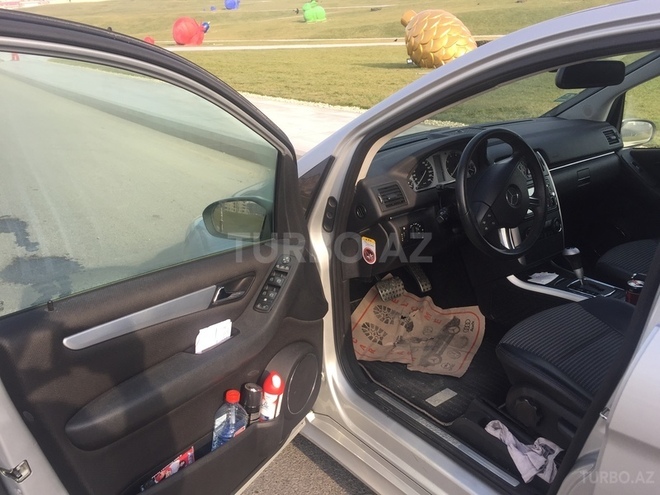 Mercedes B 200 2007, 102,000 km - 2.0 l - Bakı