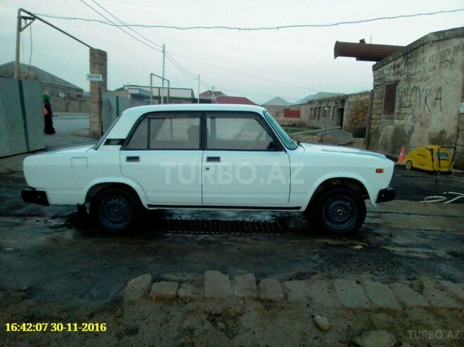 LADA (VAZ) 2107 2003, 232,000 km - 1.6 л - Bakı