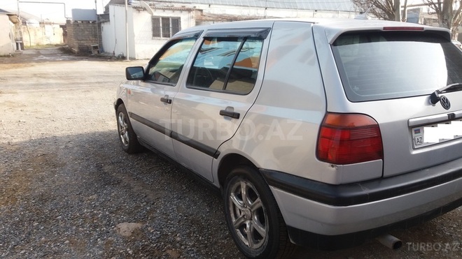 Volkswagen Golf 1994, 176,000 km - 2.0 л - Bakı