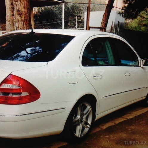 Mercedes E 320 2004, 247,000 km - 0.3 l - Bakı