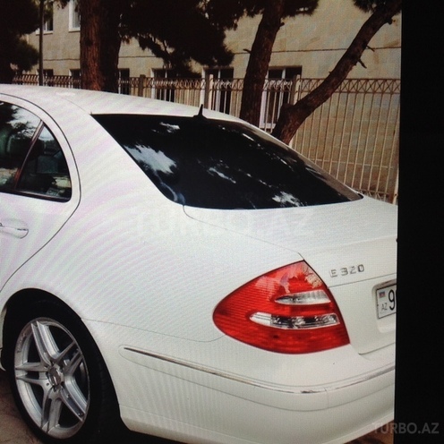Mercedes E 320 2004, 247,000 km - 0.3 l - Bakı
