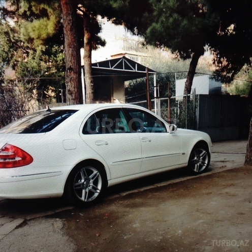 Mercedes E 320 2004, 247,000 km - 0.3 l - Bakı
