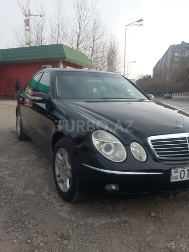 Mercedes E 350 2005, 235,000 km - 3.5 l - Bakı