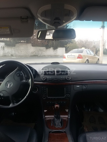 Mercedes E 350 2005, 235,000 km - 3.5 l - Bakı