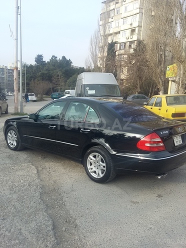 Mercedes E 350 2005, 235,000 km - 3.5 l - Bakı