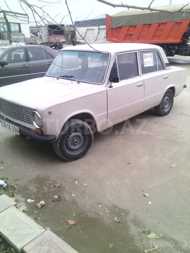 LADA (VAZ) 21011 1978, 25,000 km - 1.6 l - Şirvan