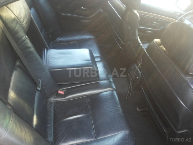 BMW 528 1998, 290,000 km - 2.8 l - Bakı