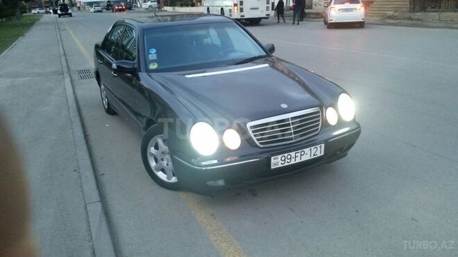 Mercedes E 270 1999, 211,000 km - 2.7 l - Bakı