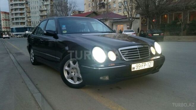 Mercedes E 270 1999, 211,000 km - 2.7 l - Bakı