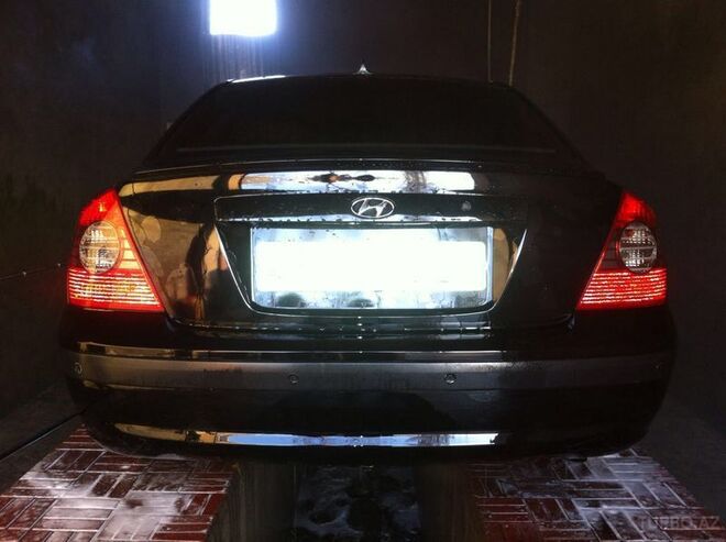 Hyundai Elantra 2004, 230,000 km - 1.6 l - Şəki
