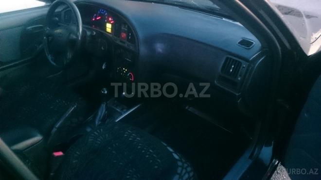 Hyundai Elantra 2004, 230,000 km - 1.6 l - Şəki