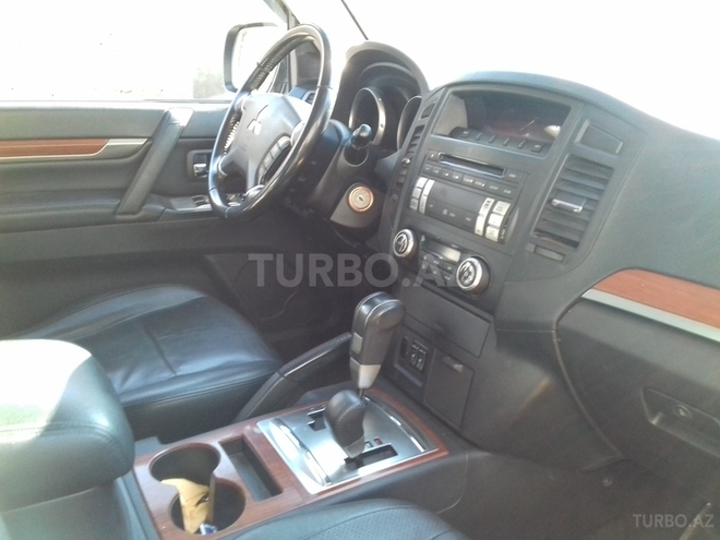 Mitsubishi Pajero 2007, 12,000 km - 3.0 l - Gəncə