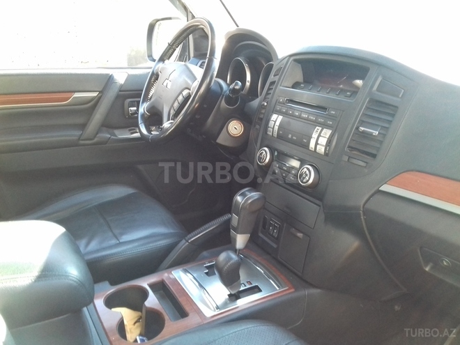 Mitsubishi Pajero 2007, 12,000 km - 3.0 l - Gəncə