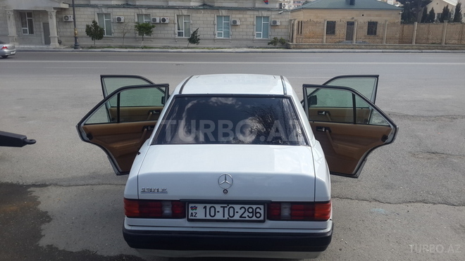 Mercedes 190 1989, 318,583 km - 2.0 l - Bakı