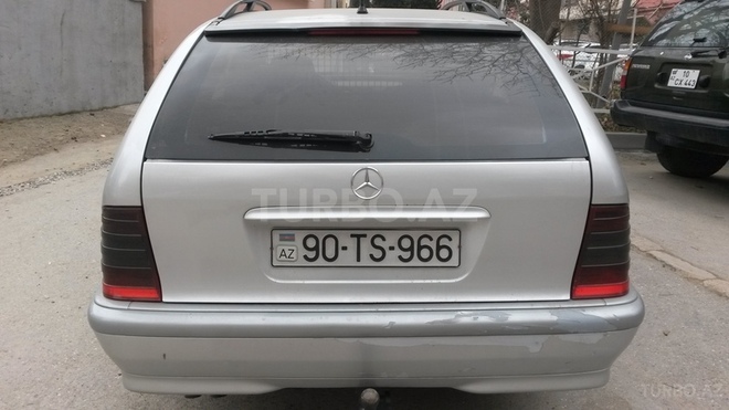 Mercedes C 220 2000, 412,000 km - 2.2 l - Bakı
