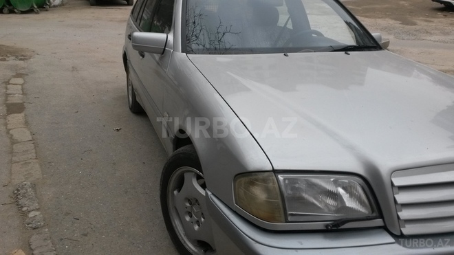 Mercedes C 220 2000, 412,000 km - 2.2 l - Bakı