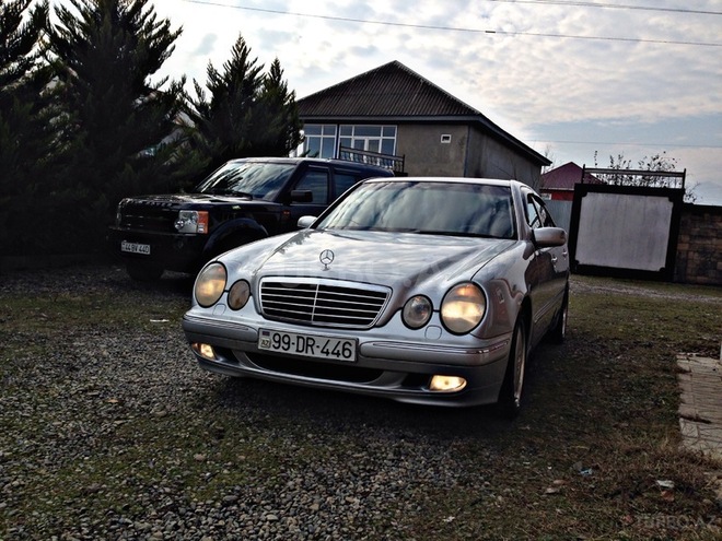 Mercedes E 220 2000, 359,998 km - 2.2 l - Bakı