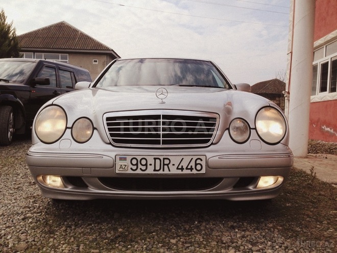 Mercedes E 220 2000, 359,998 km - 2.2 l - Bakı
