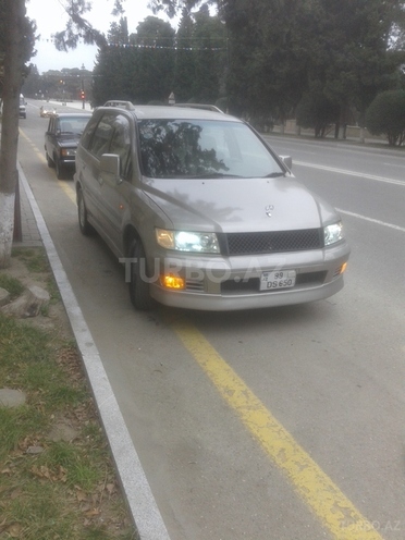 Mitsubishi Chariot 2002, 153,500 km - 2.4 л - Sumqayıt