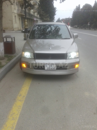 Mitsubishi Chariot 2002, 153,500 km - 2.4 л - Sumqayıt
