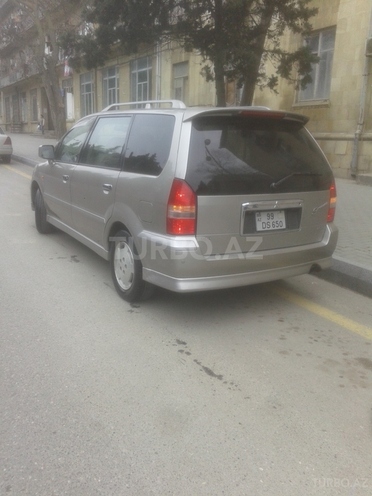 Mitsubishi Chariot 2002, 153,500 km - 2.4 л - Sumqayıt