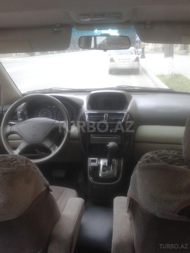 Mitsubishi Chariot 2002, 153,500 km - 2.4 л - Sumqayıt