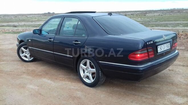 Mercedes E 230 1996, 230,000 km - 2.3 l - Sumqayıt