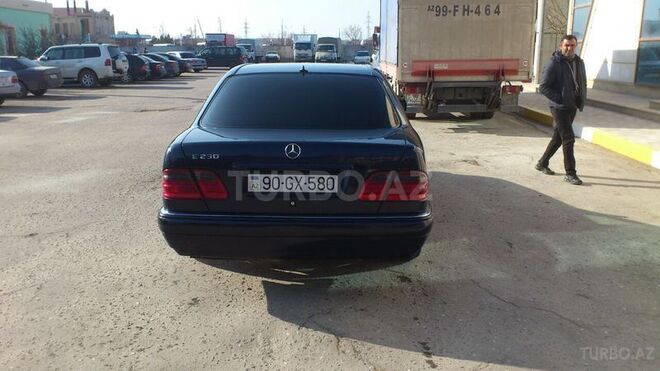 Mercedes E 230 1996, 230,000 km - 2.3 l - Sumqayıt