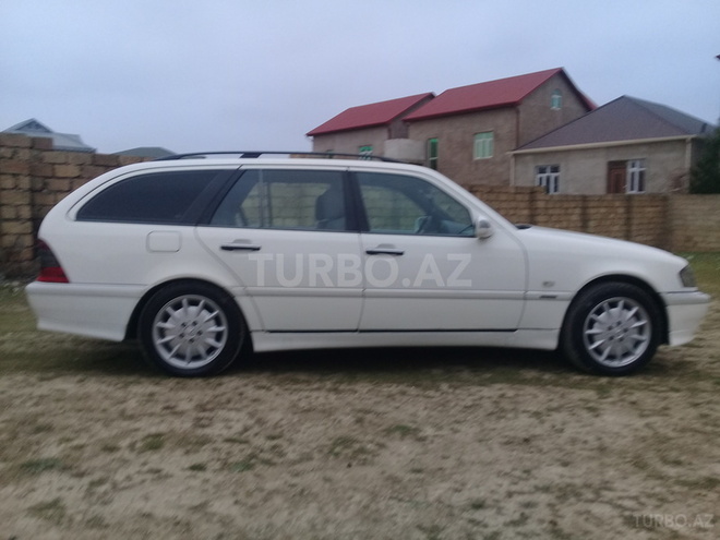 Mercedes C 220 1998, 238,000 km - 2.2 l - Bakı