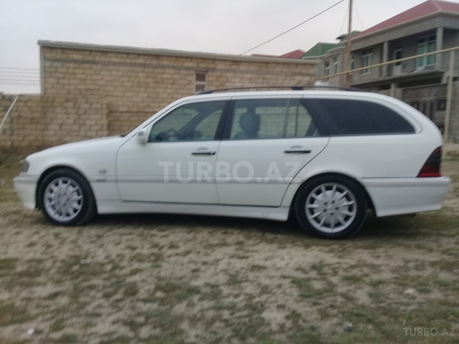 Mercedes C 220 1998, 238,000 km - 2.2 l - Bakı