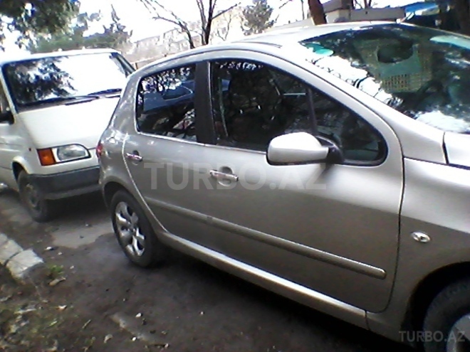 Peugeot 307 2008, 150,000 km - 2.0 л - Bakı