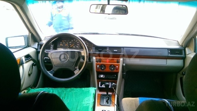 Mercedes E 200 1994, 285,000 km - 2.0 l - Bakı