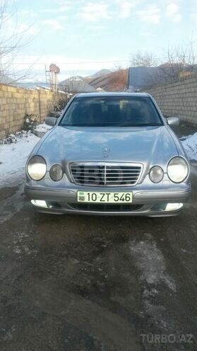 Mercedes E 240 2000, 243,000 km - 2.4 л - İsmayıllı