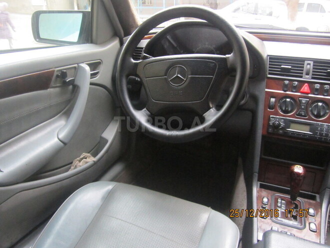 Mercedes C 230 1999, 198,000 km - 2.3 л - Bakı