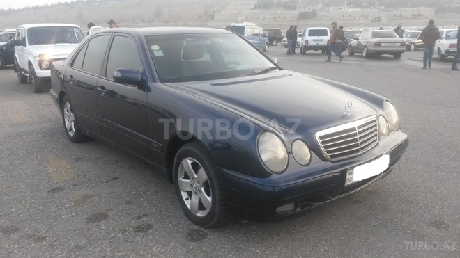 Mercedes E 220 1999, 198,000 km - 2.2 l - Bakı