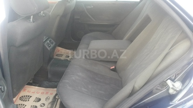 Mercedes E 220 1999, 198,000 km - 2.2 l - Bakı
