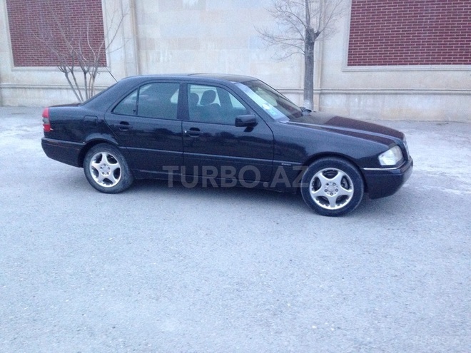 Mercedes C 180 1995, 276,000 km - 1.8 l - Sumqayıt