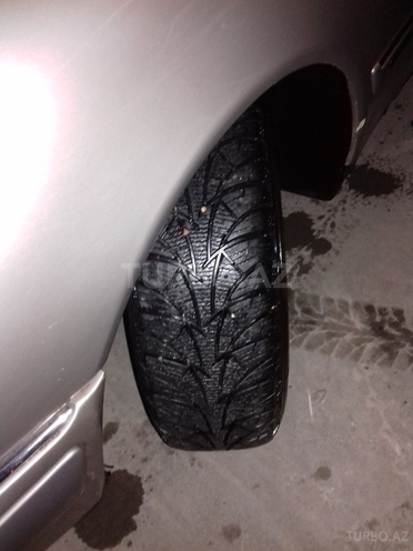 Mercedes E 220 1999, 495,000 km - 0.3 l - Xudat