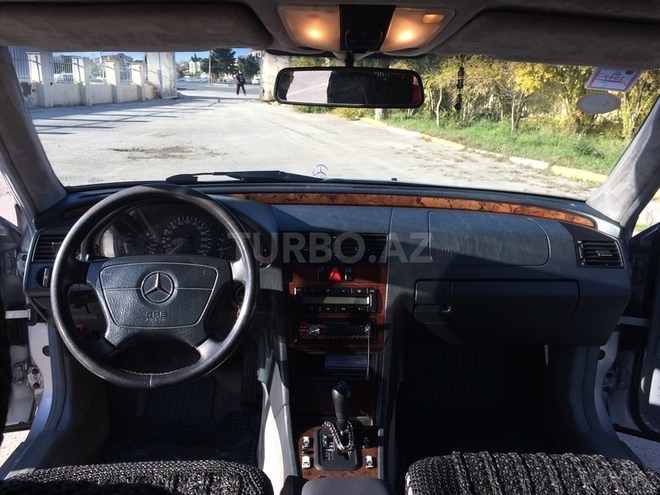 Mercedes C 200 1998, 370,564 km - 2.0 l - Bakı
