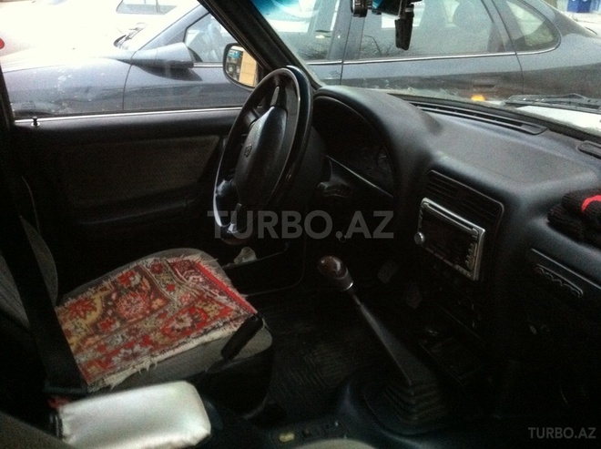 GAZ 3110 2003, 200,000 km - 2.4 л - Gəncə